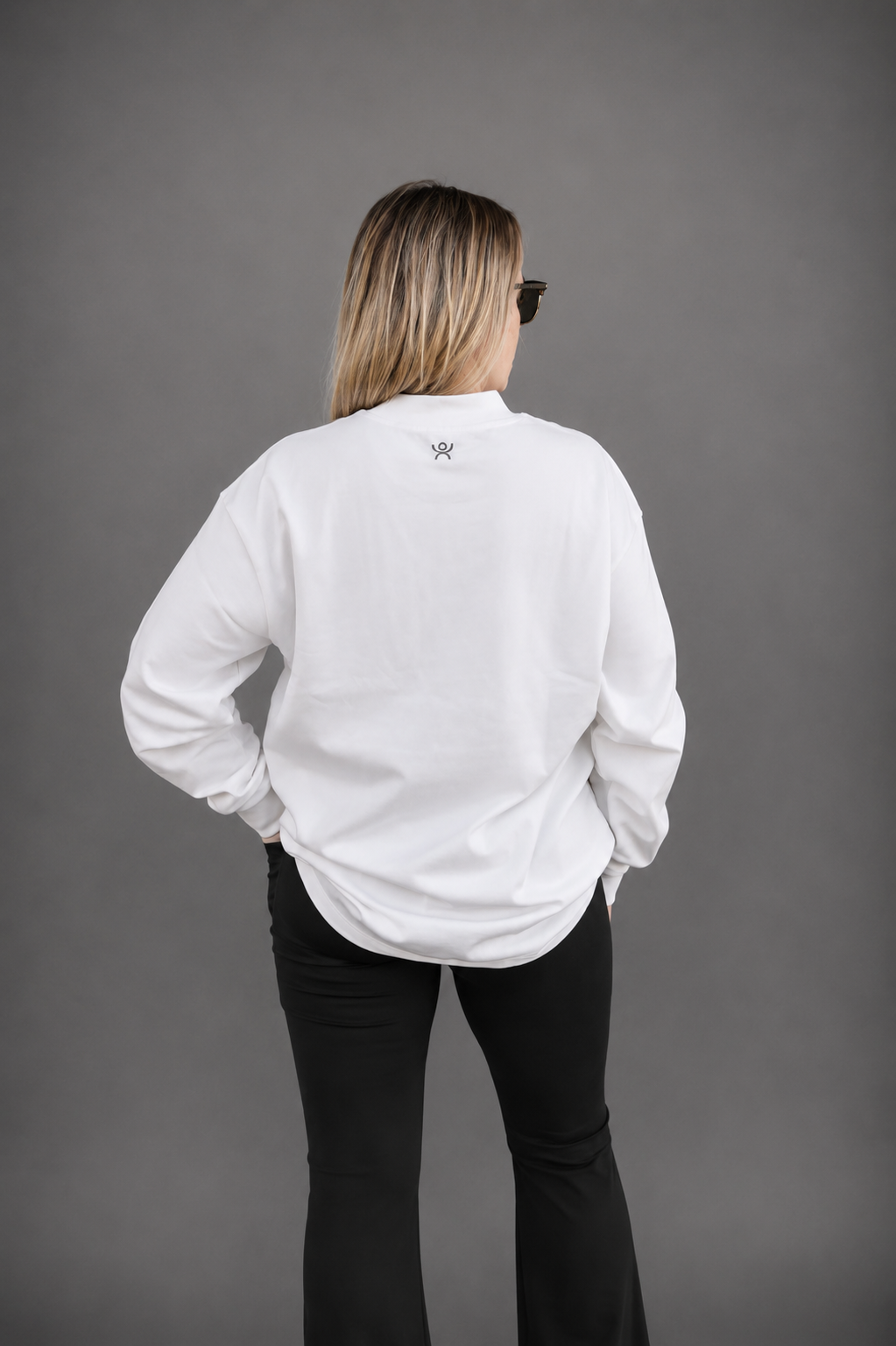 UNISEX Essential Long Sleeve Top